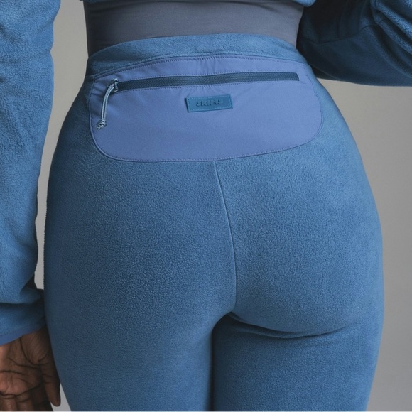 SKIMS Pants - 🔆 SKIMS limited edition AZURE fleece lined pants